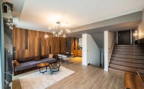 Silver Mountain Deluxe Suite B10